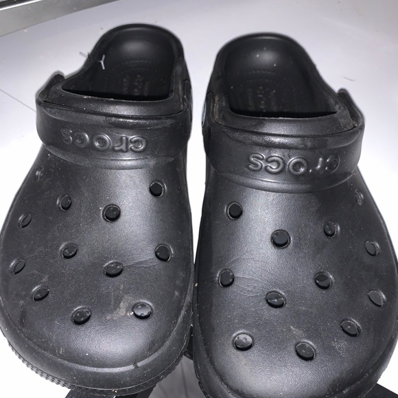 boys black crocs